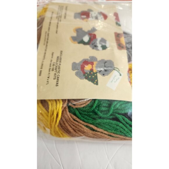 Needlepoint By Numbers Xmas Mice Set Of Six Gift Tag/Ornaments Exclusive Plastic - Picture 8 of 10